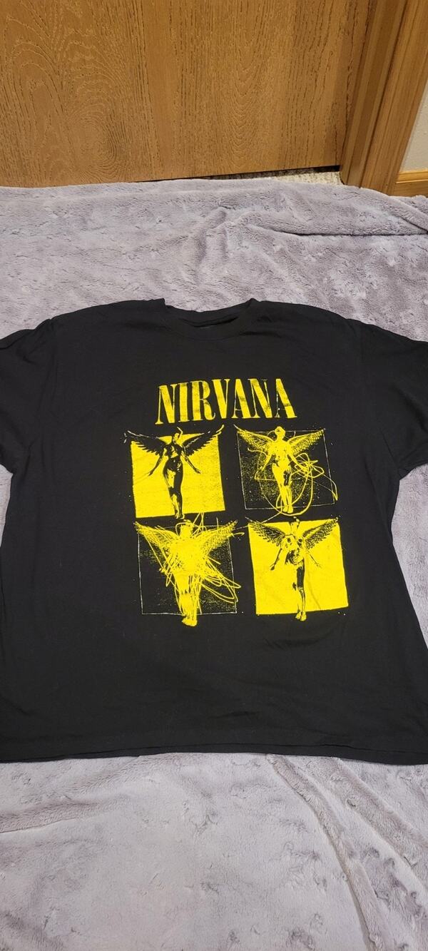 Nirvana In Utero Angel Graphic Band Tshirt Size XL Black Yellow 100% Cotton